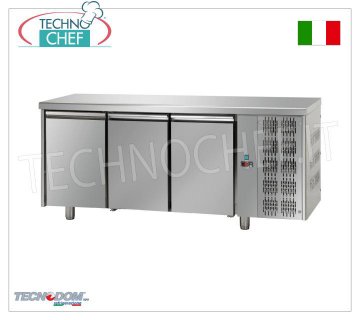 Mesa refrigerada 3 PUERTAS, capacidad 680 litros, PASTELERÍA, marca TECNODOM MESA REFRIGERADA 3 PUERTAS, Marca TECNODOM, Capacidad 680 litros, PASTELERÍA, Temperatura de funcionamiento 0°/+10°C, Bandejas Pastelería mm 600x400, V.230/1, Kw 0,495, Peso 116 Kg, dim.mm.2150x800x850h