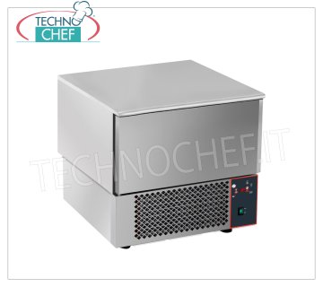 Abatidor de temperatura profesional, 3 bandejas GN 1/1, Mod.ATT03 ABATIDOR-CONGELADOR con GUÍAS UNIVERSALES para 3 BANDEJAS GN 1/1 o mm. 600x400, marca TECNODOM, con SONDA PIN, rendimiento CICLO POSITIVO +90°+3° Kg. 15, CICLO NEGATIVO +90°-18° Kg. 9, V.230/1, Kw.1,15 - peso Kg. 82 - Talla milímetro 750x740x750h
