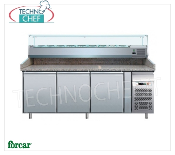 Mostrador de Pizza Refrigerado 3 PUERTAS, Top de GRANITO y Vitrina de Ingredientes 1/3 o 1/4 gn, Clase C Pizzera refrigerada 3 PUERTAS, marca FORCAR, con vitrina refrigerada de 330 mm de fondo, capacidad 10 bandejas GN 1/4 (265x162 mm), temperatura de funcionamiento +2°/+8°C, Ventilada, ECOLÓGICA en Clase C, Gas R290 , V.230/1, Kw.0,26, dim.mm.2020x800x1445h