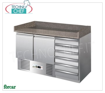 Mostrador para pizza refrigerado GN, 2 PUERTAS + CÓMODA, Tapa de granito, Protector contra salpicaduras, CLASE C MOSTRADOR DE PIZZA REFRIGERADO 2 PUERTAS + CÓMODA, Encimera de granito con salpicadero en 3 lados, Temp.+2°/+8°C, Estático, ECOLÓGICO en Clase C, Gas R600a, V.230/1, Kw.0,155, Peso 268 Kg, dim.mm.1400x700x1020h