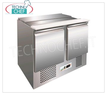 Saladette Refrigerada 2 Puertas diseñada para 3 Baccinelle GN 1/1, mod. G-S902 Saladette refrigerada 2 PUERTAS, marca FORCAR, capacidad n. 3 recipientes GN 1/1, temp. +2°+8°C, V 230/1, Kw.0,175, Peso 80 Kg, dim.mm.1045x700x850h