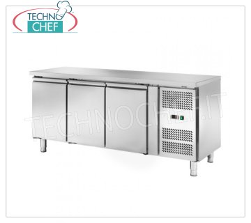 Refrigerador de mesa de 3 puertas, Temp.-2°/+8°C, 339 lt., Ventilado, Clase C, mod.AKS3104TN